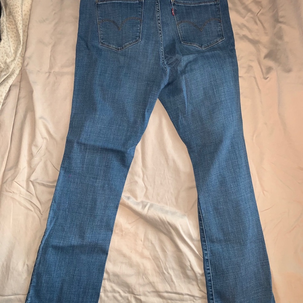 Levi’s 33 jeans